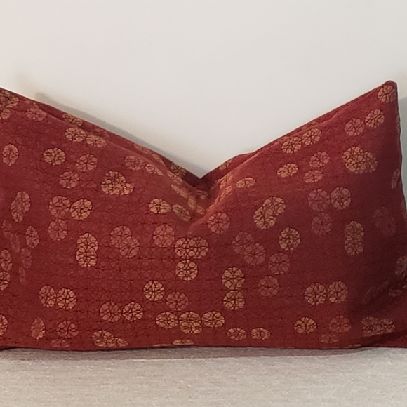 Red Jacquard Upholstery Lumbar Accent Pillow Cover. Substantial Size 27"×15" - Picture 2 of 4